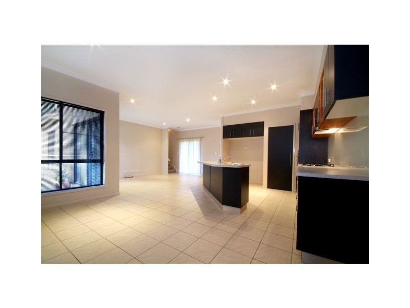 34 Fadden Crescent, Middle Ridge QLD 4350