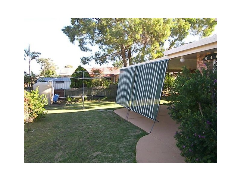 4 Heather Street, Kearneys Spring QLD 4350