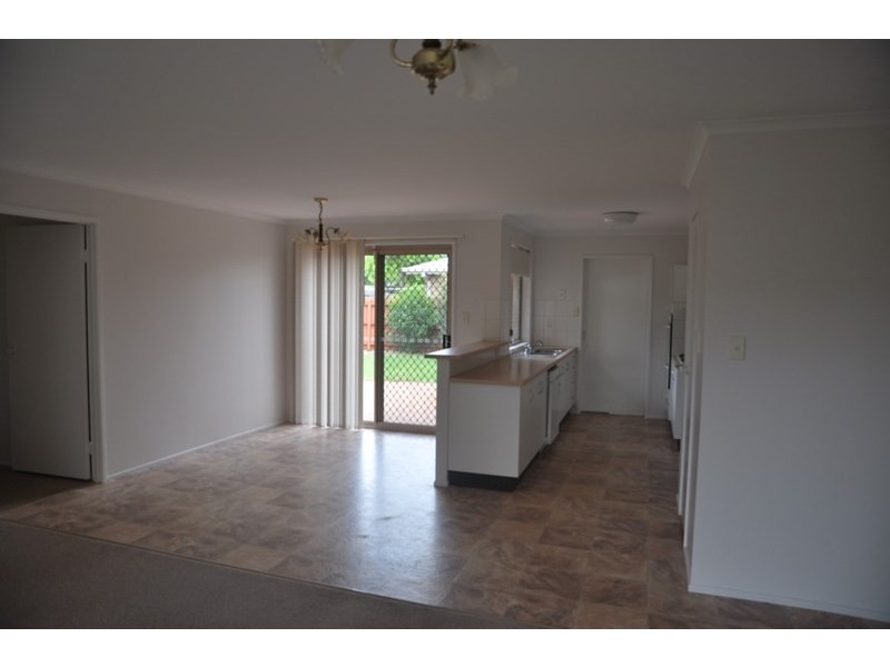 16 Carmen Street, Kearneys Spring QLD 4350