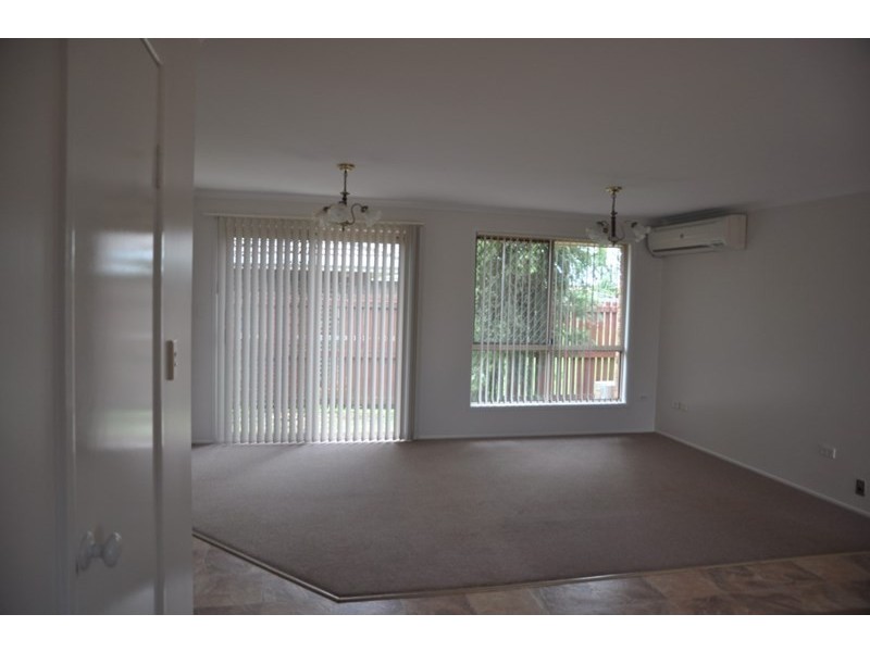 16 Carmen Street, Kearneys Spring QLD 4350