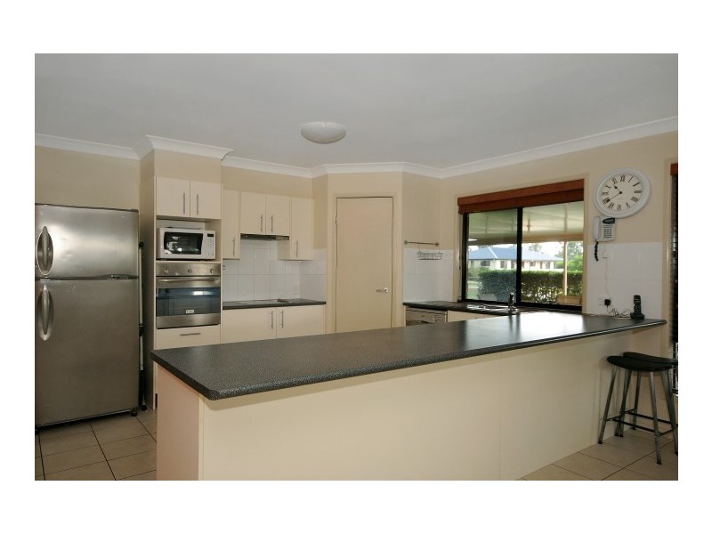 6 Kurrajong Court, Meringandan West QLD 4352