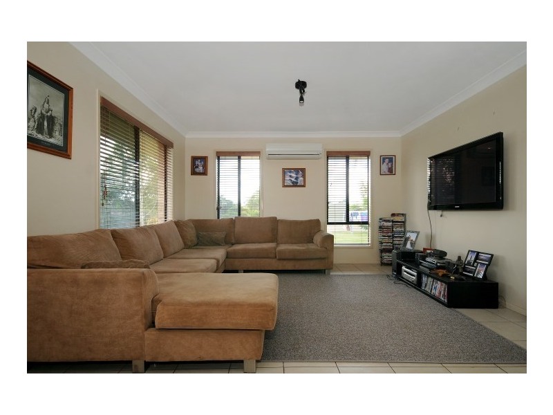 6 Kurrajong Court, Meringandan West QLD 4352