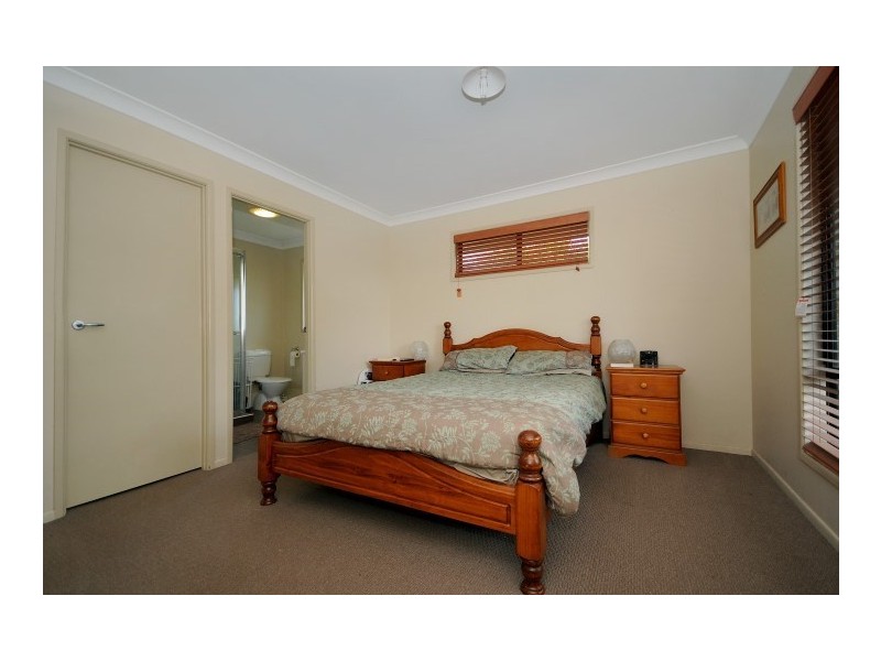 6 Kurrajong Court, Meringandan West QLD 4352