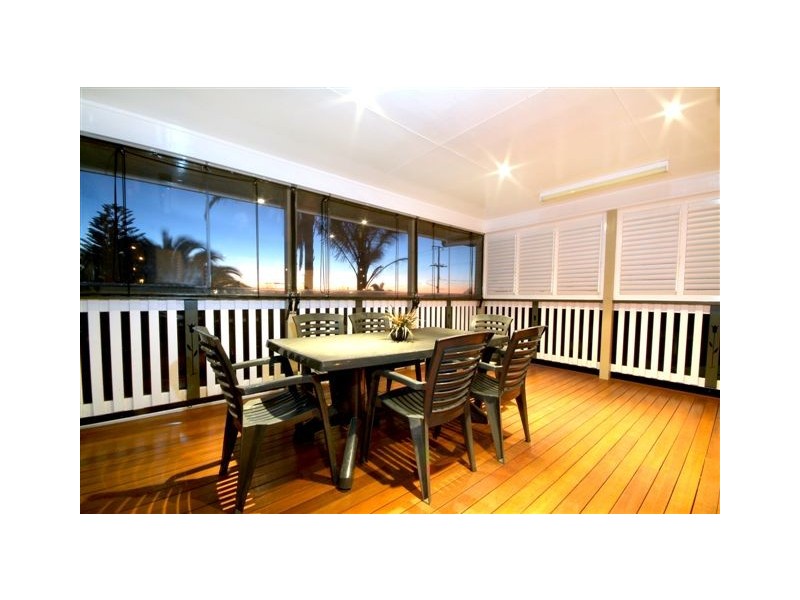 3 Chilla Street, Harristown QLD 4350