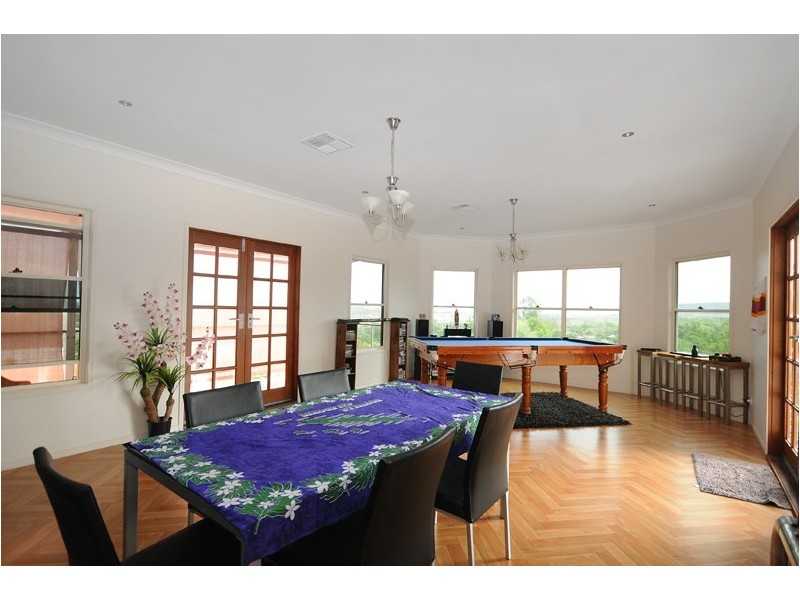 12 Emmanulla Drive, Kingsthorpe QLD 4400