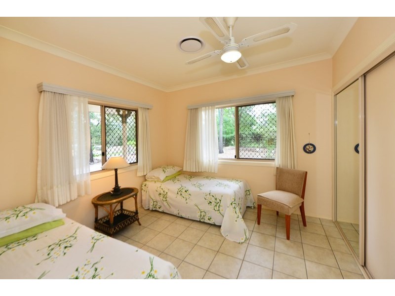 25 Gordon Crescent, Withcott QLD 4352