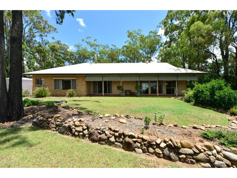 25 Gordon Crescent, Withcott QLD 4352