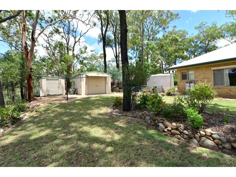 25 Gordon Crescent, Withcott QLD 4352