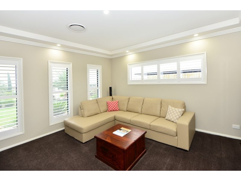 24 Tarlington Street, Middle Ridge QLD 4350