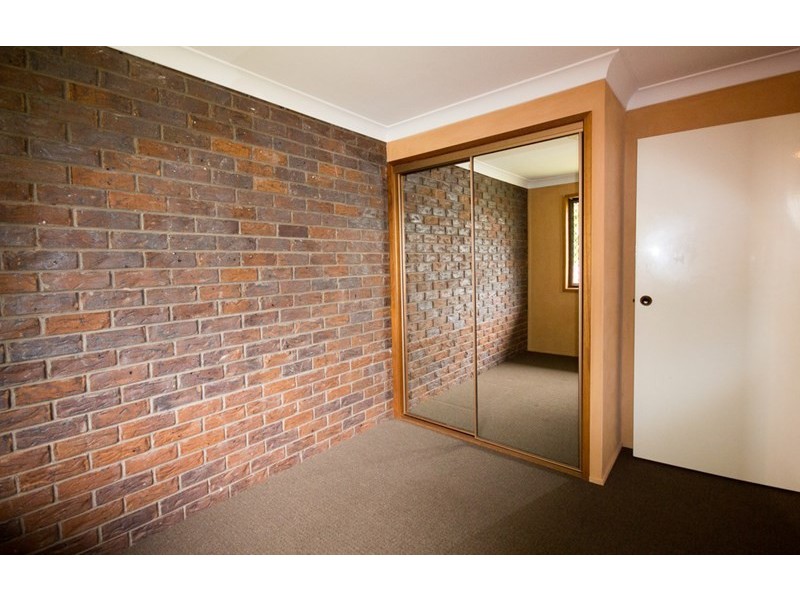 2/12 Athol Street, Harlaxton QLD 4350