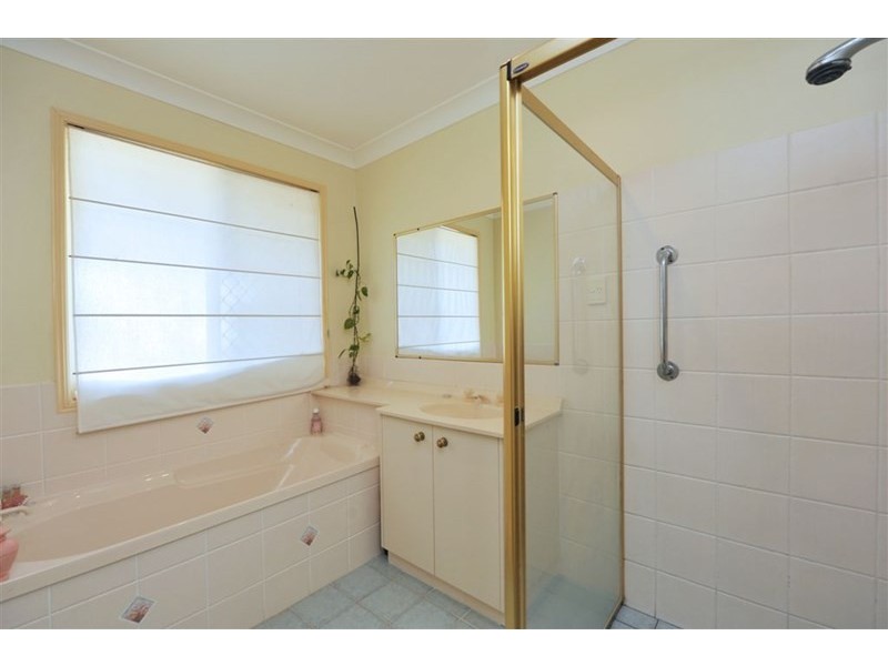 8 Gore Street, Westbrook QLD 4350