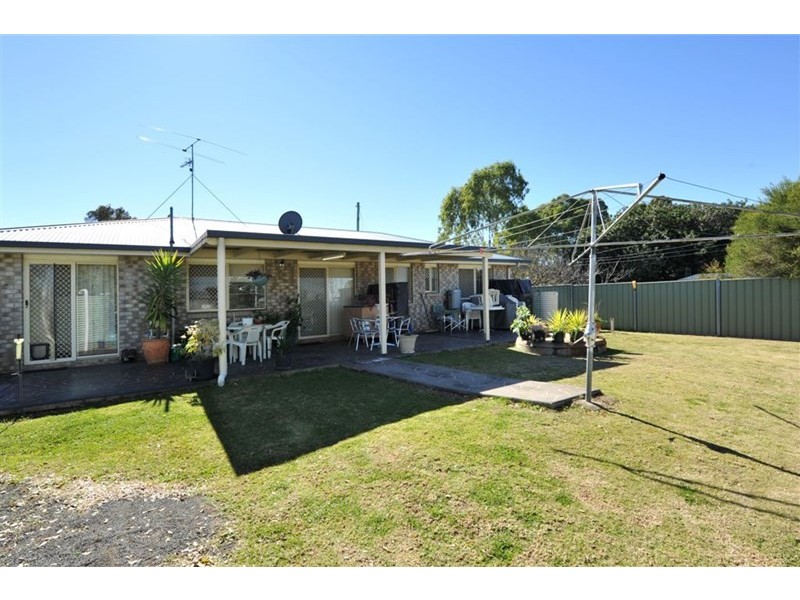 8 Gore Street, Westbrook QLD 4350