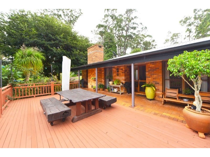 228 Rowbotham Street, Middle Ridge QLD 4350