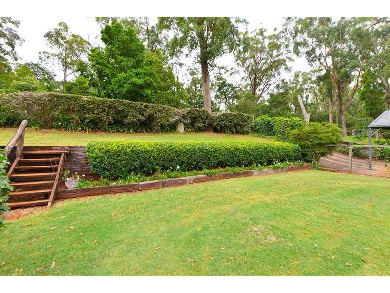 228 Rowbotham Street, Middle Ridge QLD 4350