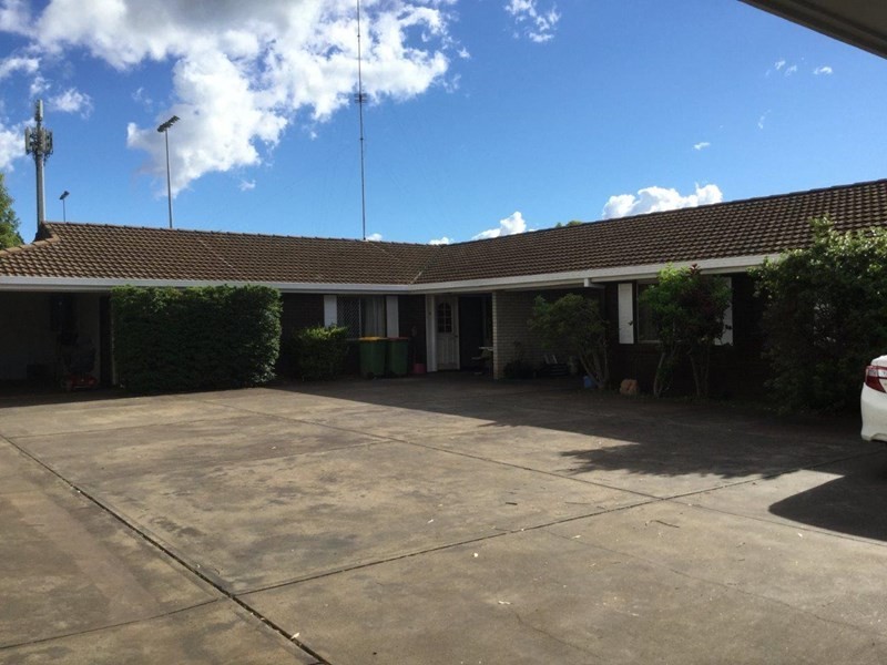 327 Hume Street, South Toowoomba QLD 4350