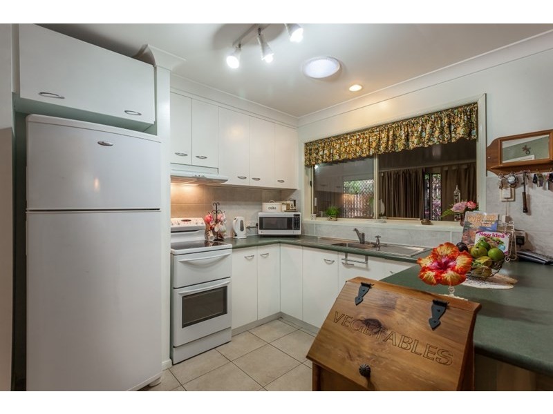 31 Biscay Crescent, Glenvale QLD 4350