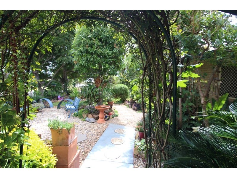 31 Biscay Crescent, Glenvale QLD 4350