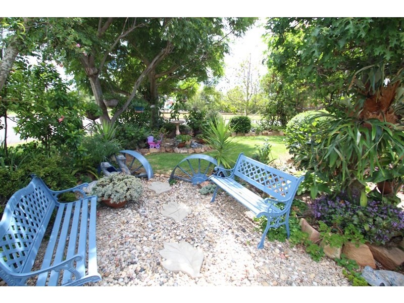 31 Biscay Crescent, Glenvale QLD 4350