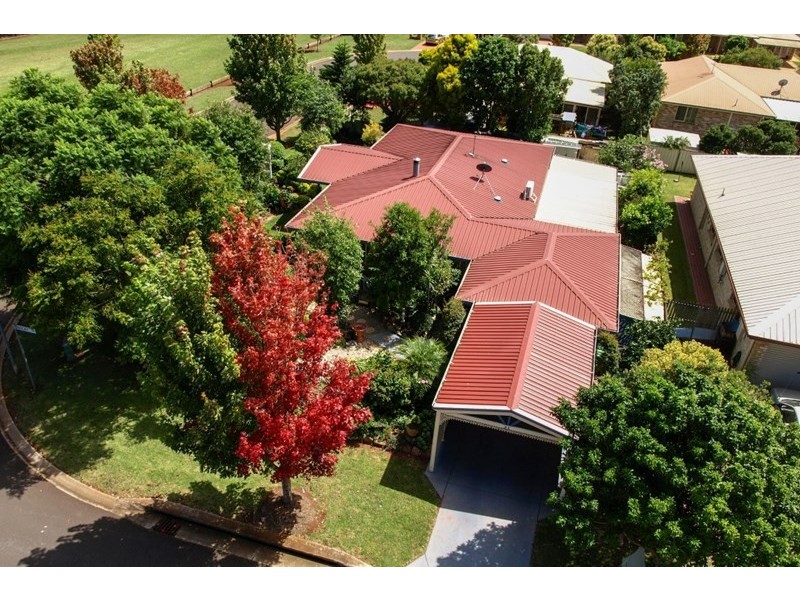 31 Biscay Crescent, Glenvale QLD 4350