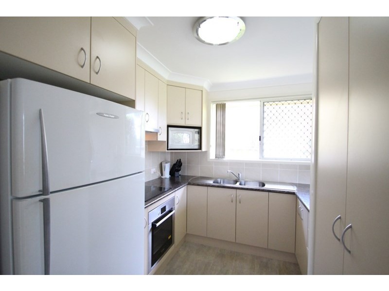 15 Bischof Street, Wilsonton QLD 4350