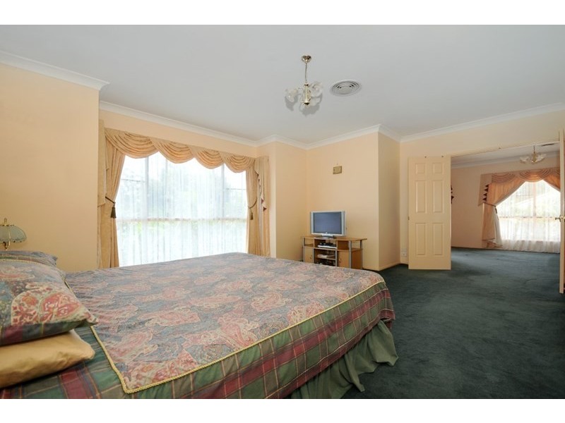 7 St Andrews Court, Middle Ridge QLD 4350