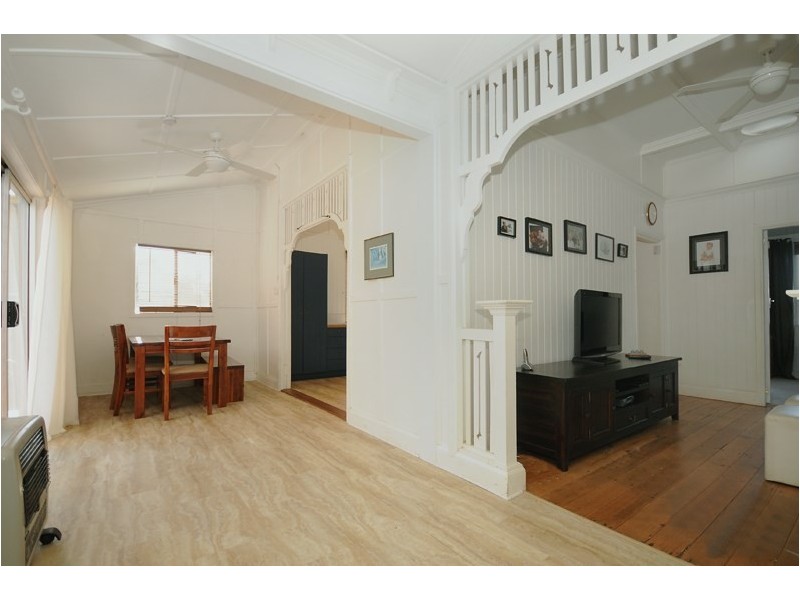 99 Holberton Street, Newtown QLD 4350