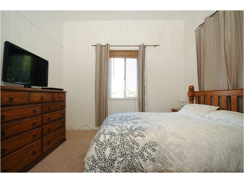 99 Holberton Street, Newtown QLD 4350