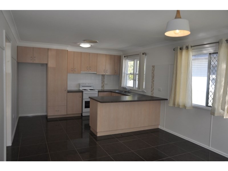 12 Winifred Street, South Toowoomba QLD 4350