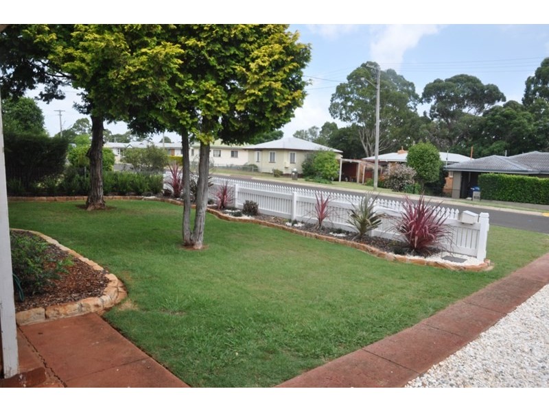 12 Winifred Street, South Toowoomba QLD 4350
