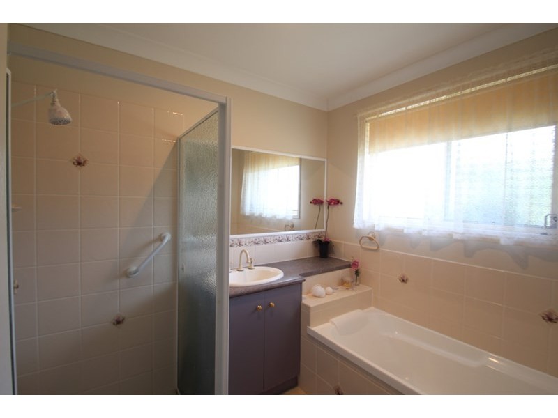 14 North Street, Kingsthorpe QLD 4400