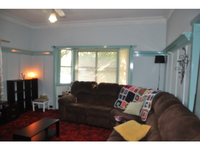 220 Bridge Street, Newtown QLD 4350