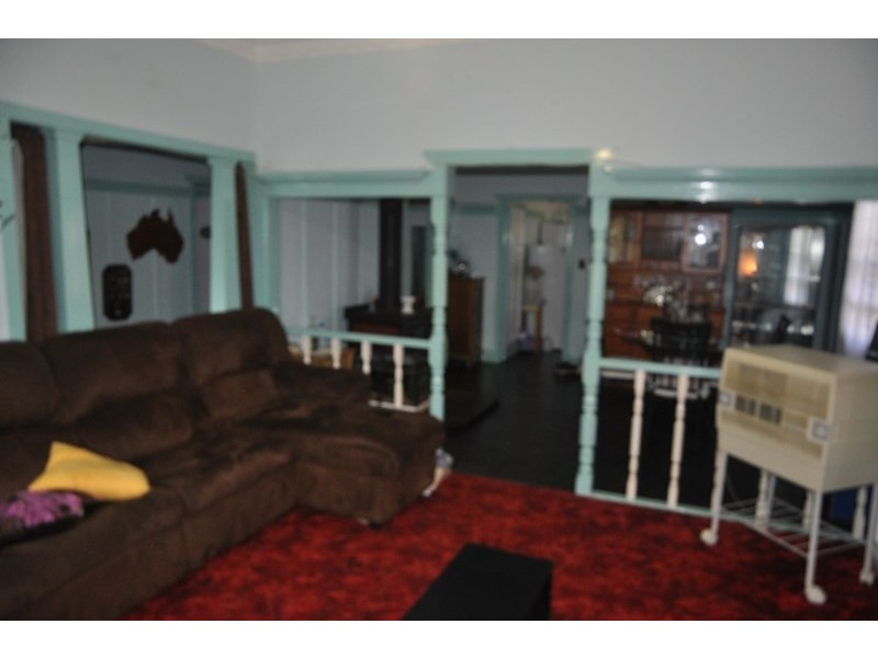 220 Bridge Street, Newtown QLD 4350