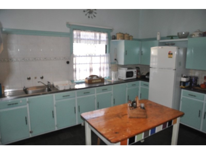 220 Bridge Street, Newtown QLD 4350