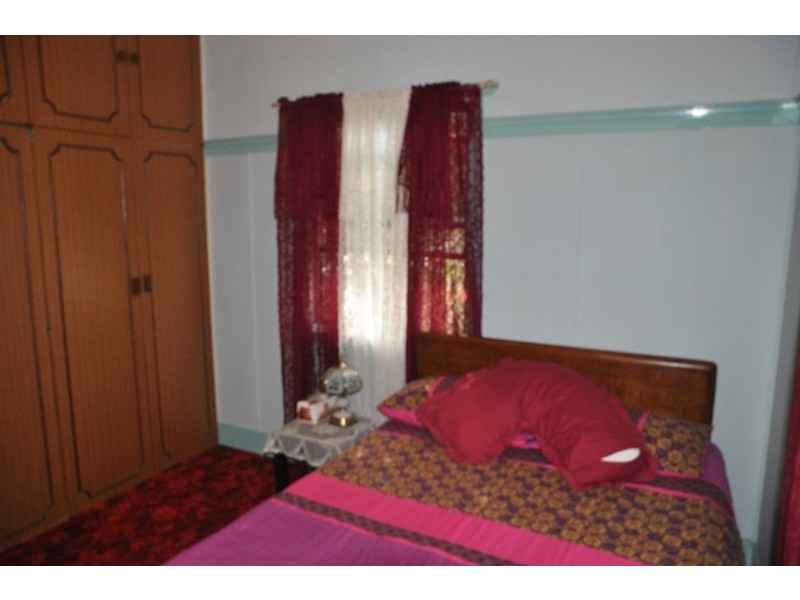 220 Bridge Street, Newtown QLD 4350