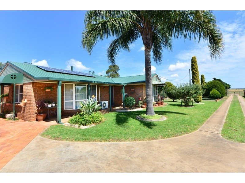 125 Cudmore Road, Cambooya QLD 4358