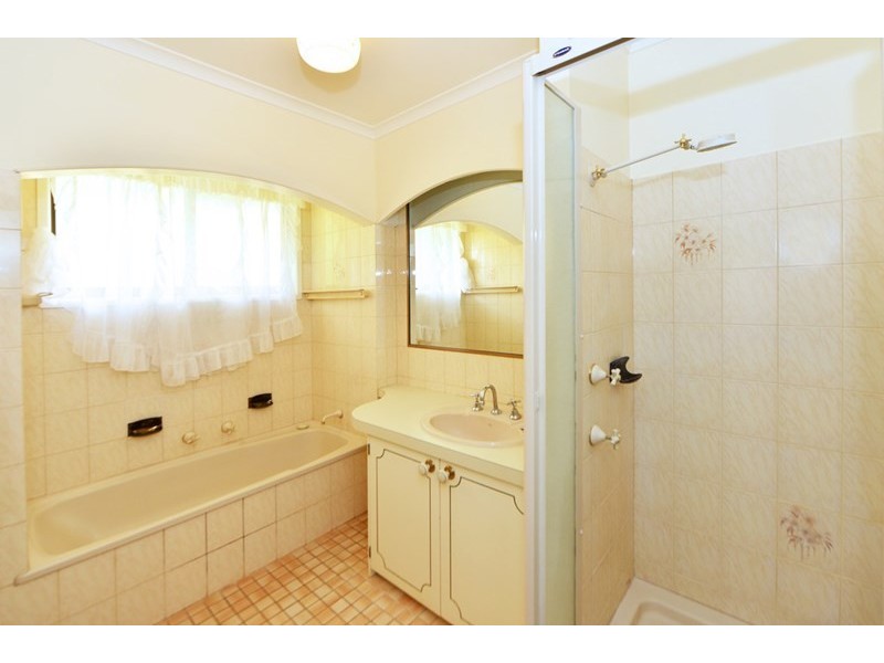 4 Cossart Street, Centenary Heights QLD 4350