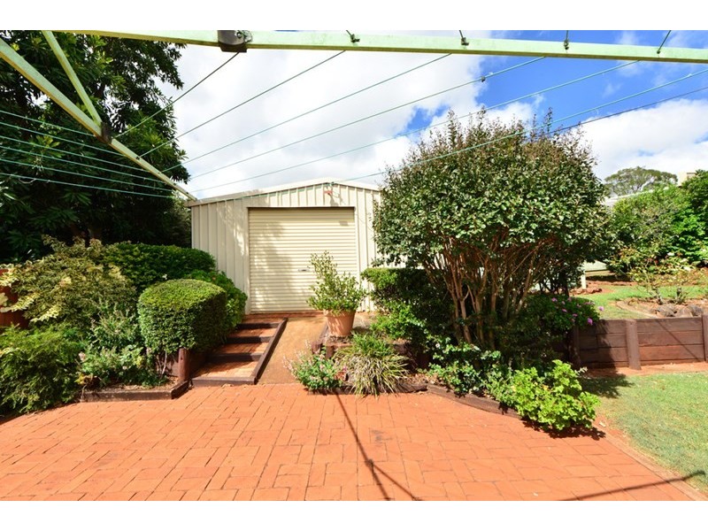 4 Cossart Street, Centenary Heights QLD 4350