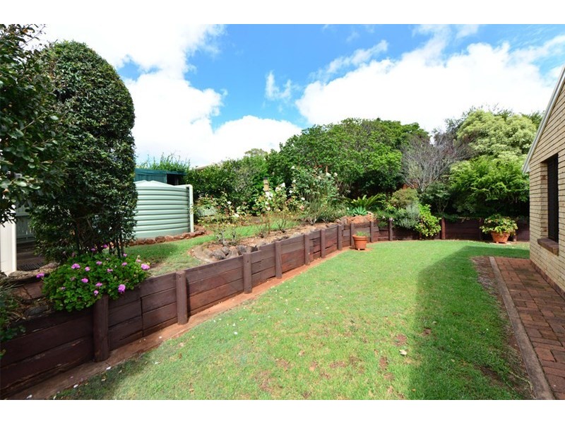 4 Cossart Street, Centenary Heights QLD 4350