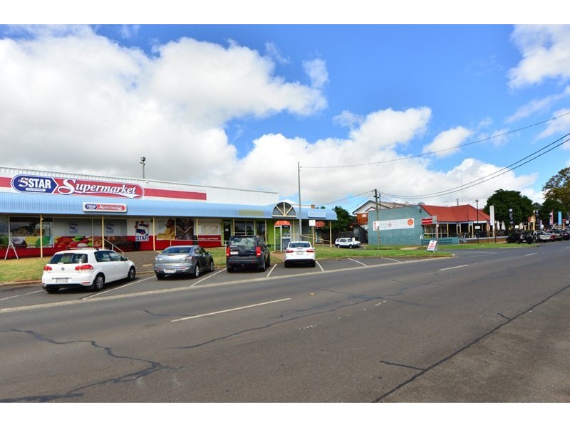 4 Cossart Street, Centenary Heights QLD 4350