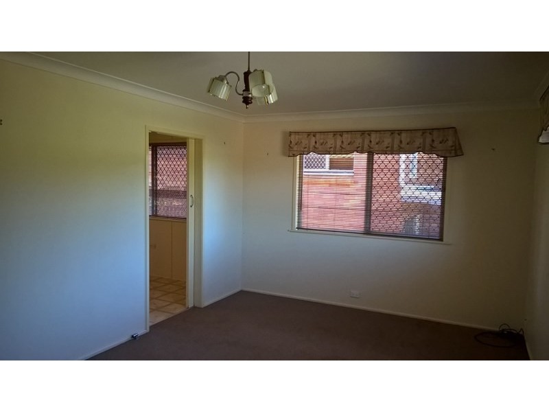 9 Wellsley Street, North Toowoomba QLD 4350