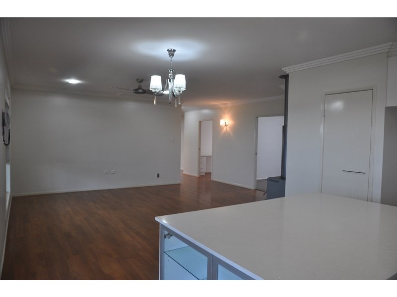 7 O’Grady Street, Kearneys Spring QLD 4350