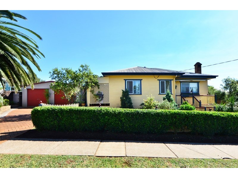 1 Rosewood Street, Toowoomba City QLD 4350