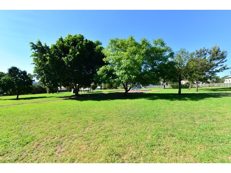 1 Rosewood Street, Toowoomba City QLD 4350