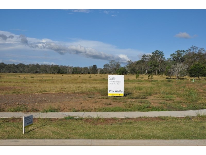 14 Rosella Gardens Drive, Meringandan West QLD 4352