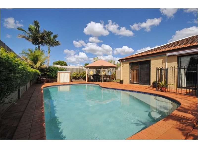 26 Cherokee Drive, Wilsonton QLD 4350