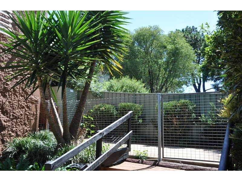 6 Ludgate Court, Rockville QLD 4350