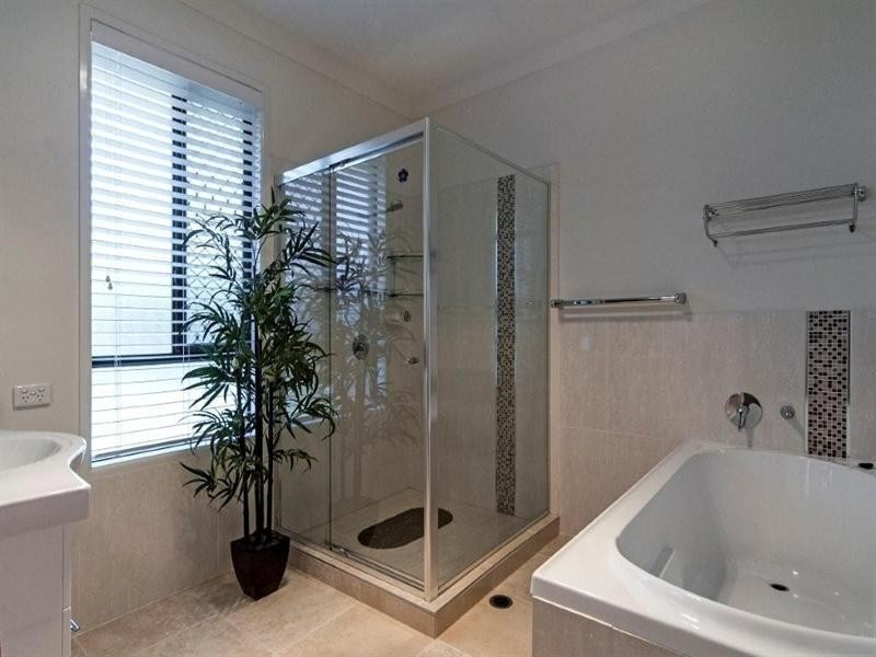 22 Kingfisher Drive, Highfields QLD 4352