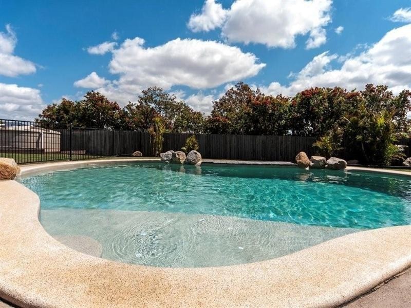 22 Kingfisher Drive, Highfields QLD 4352