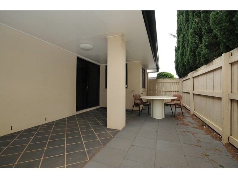 1/323 Ramsay Street, Middle Ridge QLD 4350