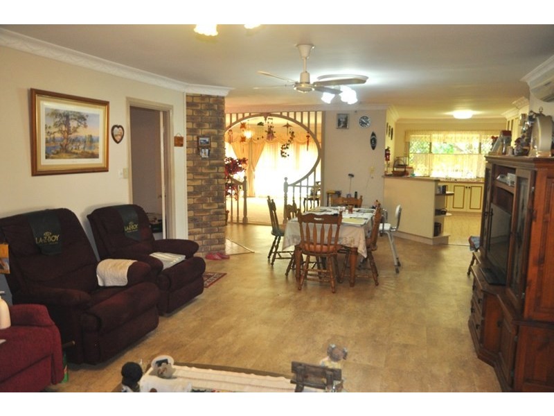 35 Highfields Road, Highfields QLD 4352